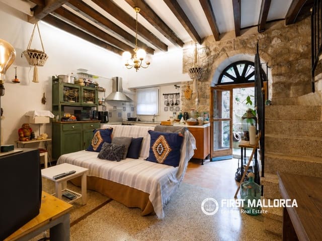 4 bedroom Villa for sale in Caimari, Selva - € 530,000 (Ref: 9926368)