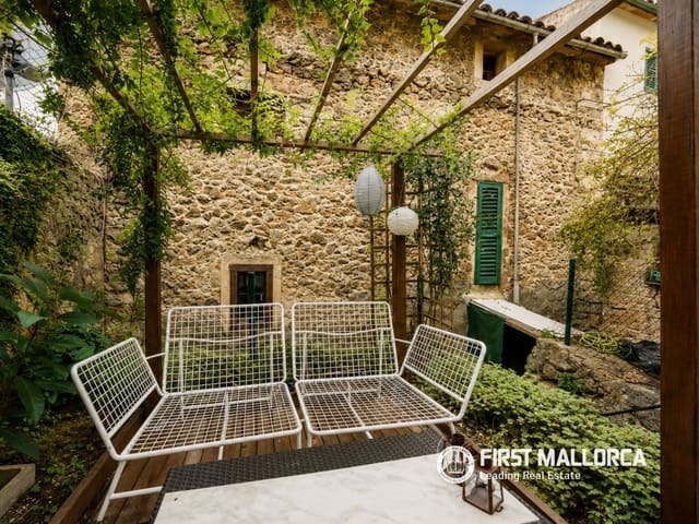 4 bedroom Villa for sale in Caimari, Selva - € 530,000 (Ref: 9926368)