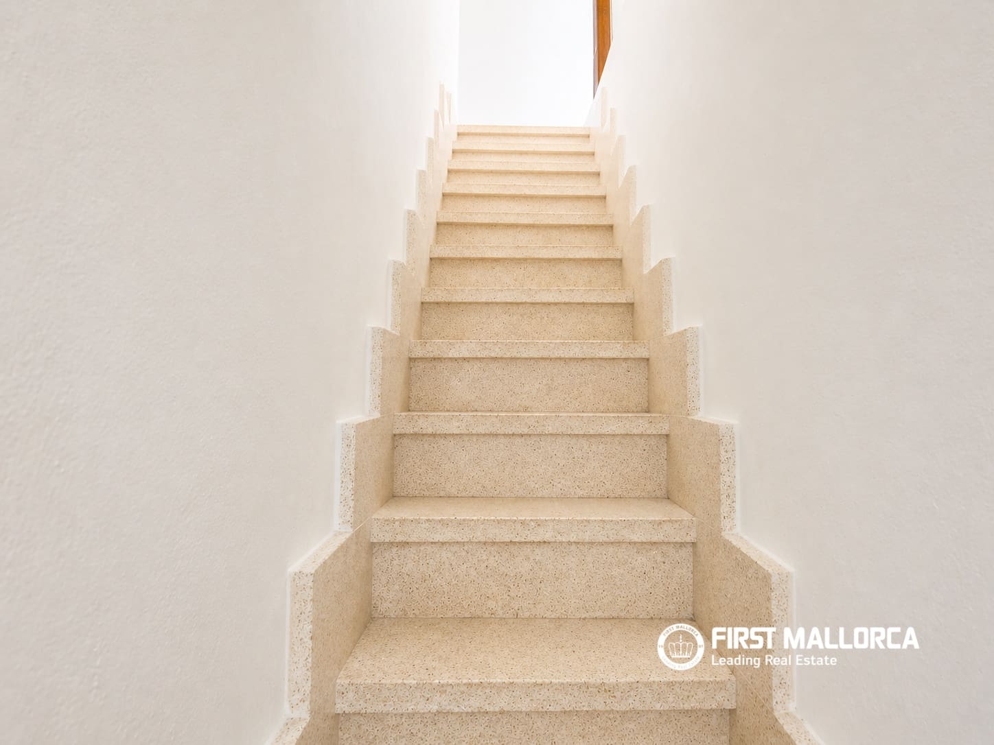 3 bedroom Apartment for rent in Palma de Mallorca - € 2,000 (Ref: 9928525)