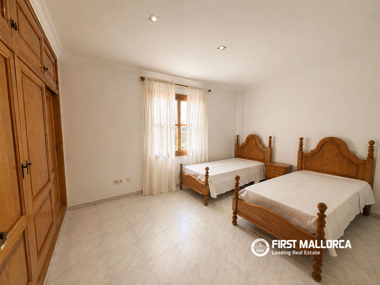 3 bedroom Apartment for rent in Palma de Mallorca - € 2,000 (Ref: 9928525)
