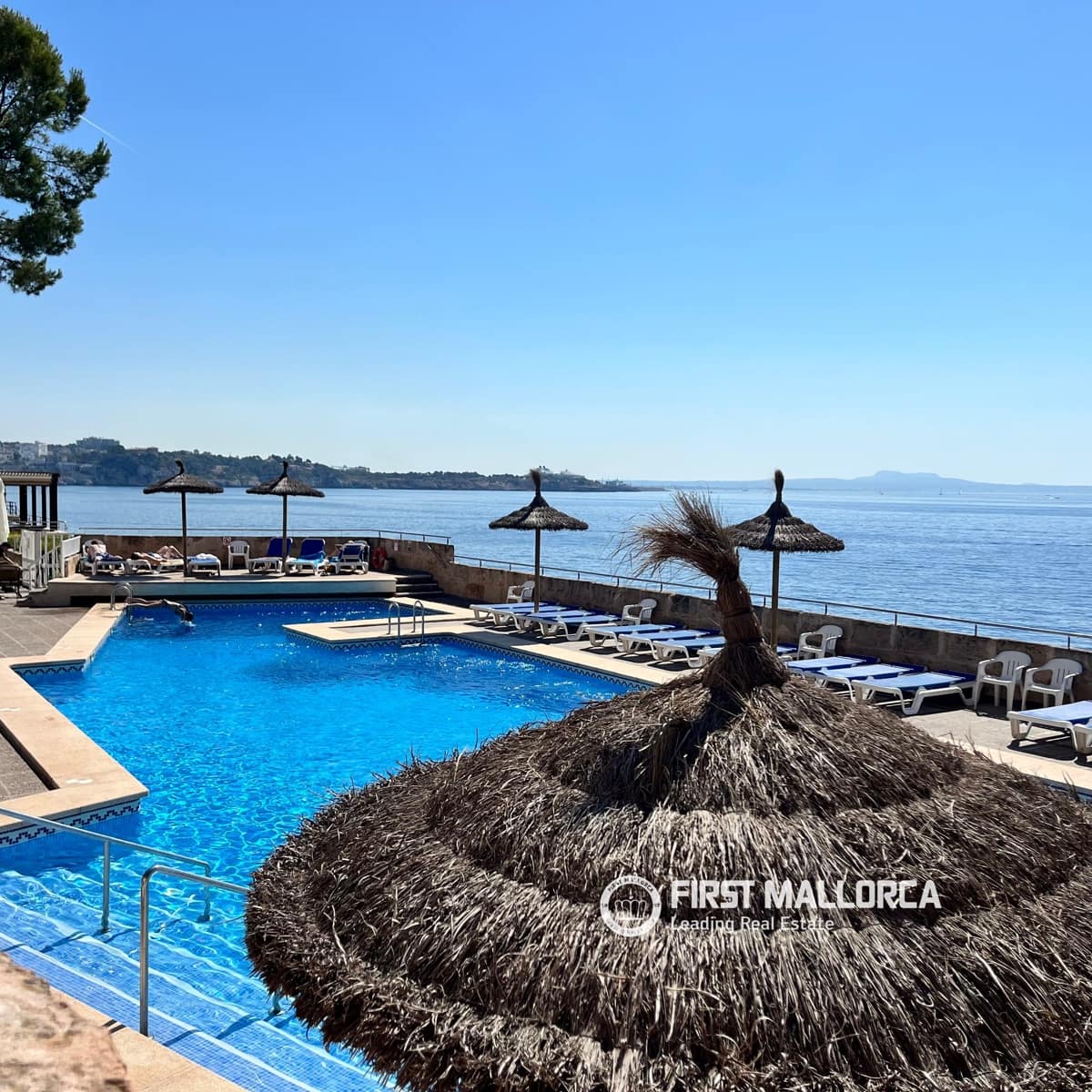 2 bedroom Apartment for sale in Illetas with pool - € 698,000 (Ref: 9928528)