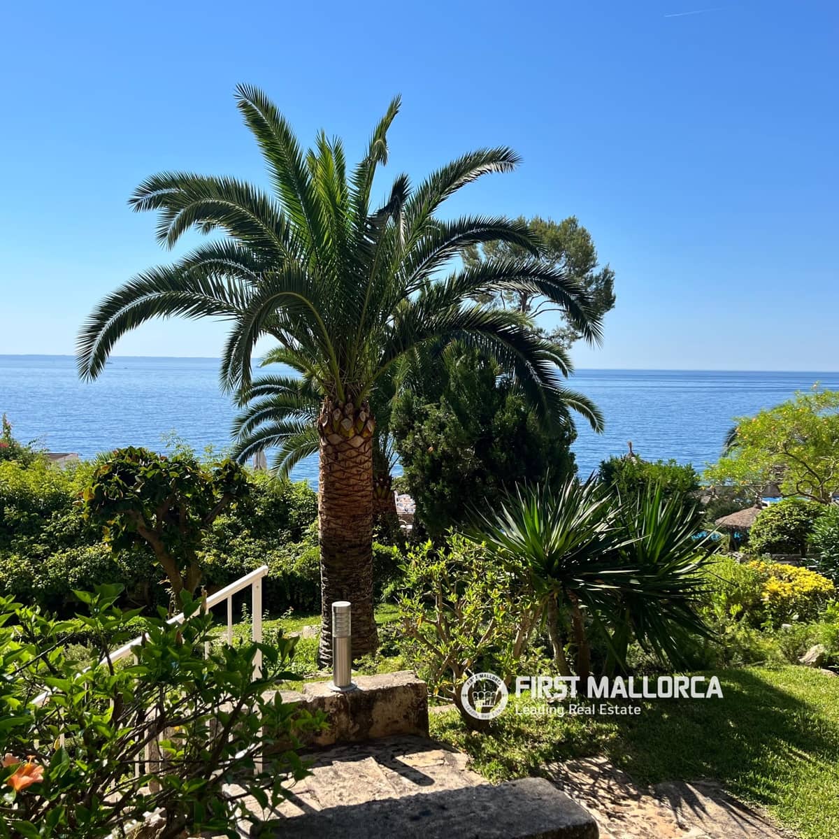2 bedroom Apartment for sale in Illetas with pool - € 698,000 (Ref: 9928528)