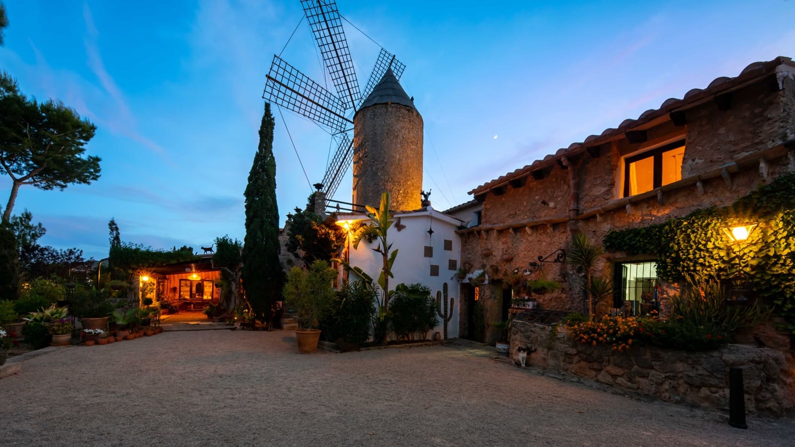 5 bedroom Finca/Country House for sale in Santa Eugenia with pool garage - € 6,950,000 (Ref: 9932376)