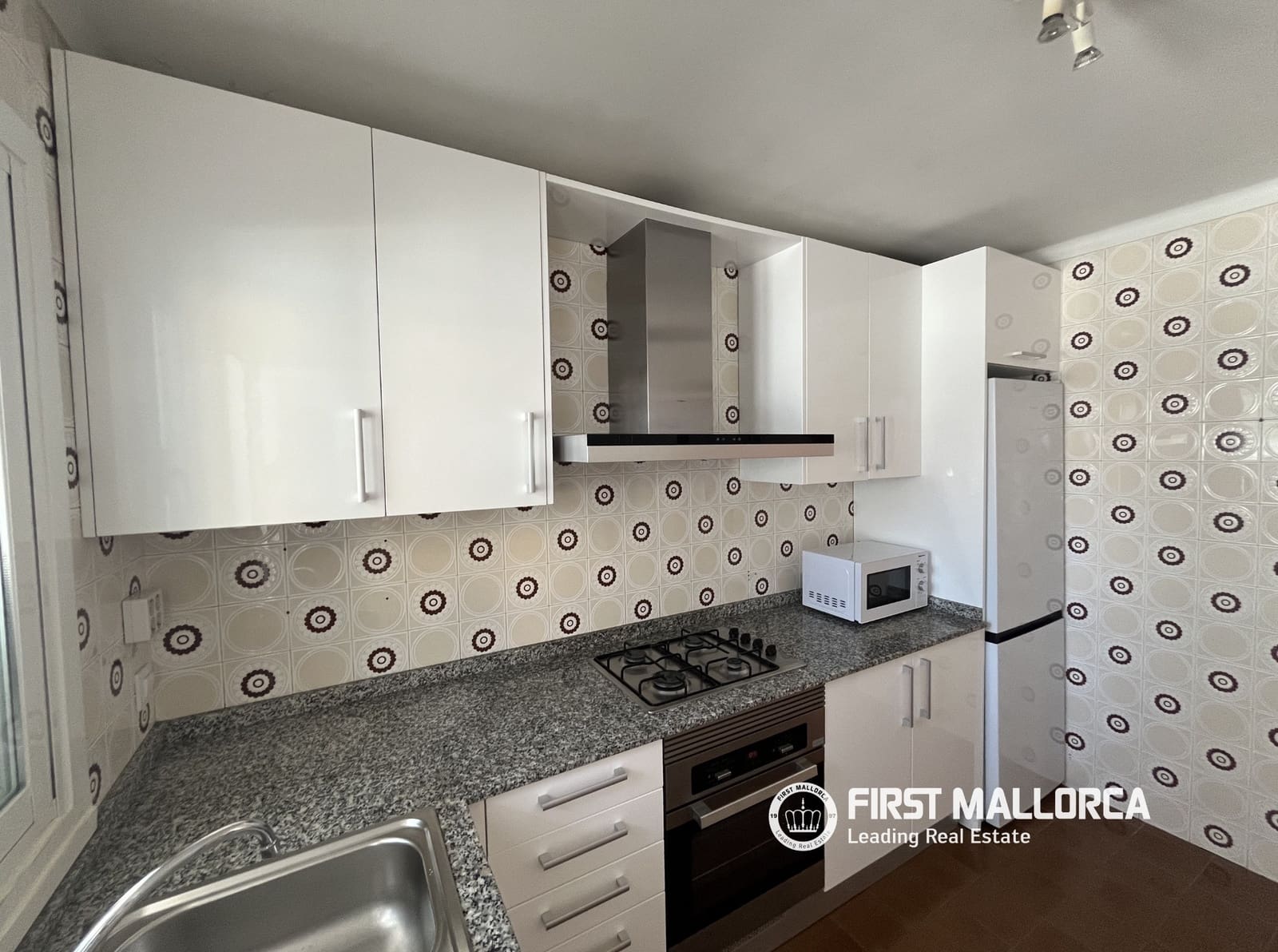 3 camera da letto Villetta Bifamiliare da affittare in Palma de Mallorca con garage - 3.000 € (Rif: 9932377)