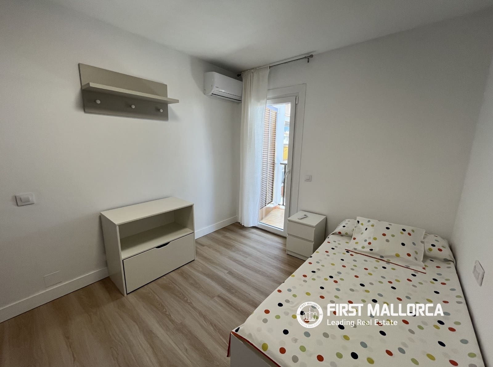 3 camera da letto Villetta Bifamiliare da affittare in Palma de Mallorca con garage - 3.000 € (Rif: 9932377)