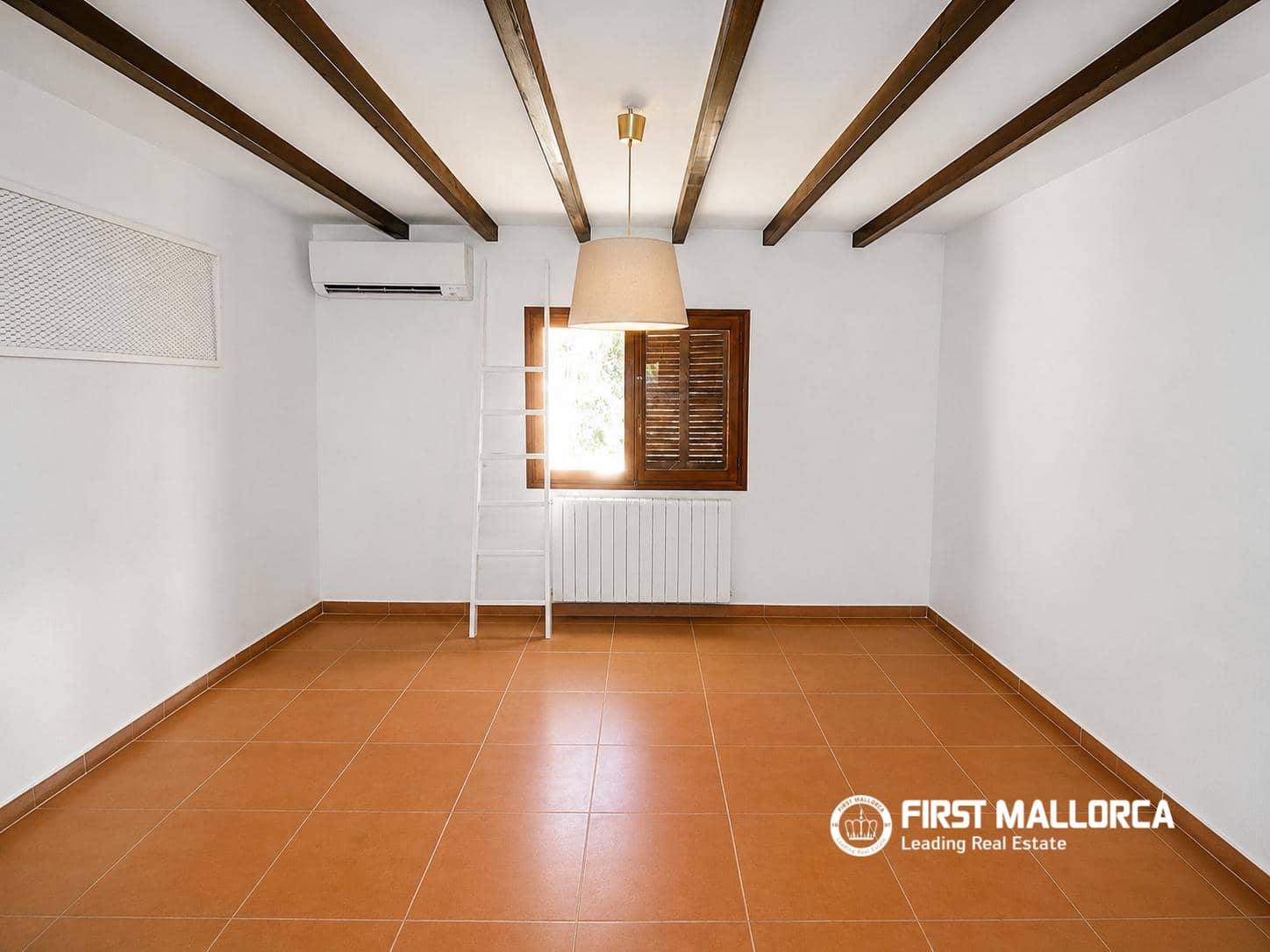 3 bedroom Finca/Country House for rent in Pollensa / Pollenca with garage - € 2,100 (Ref: 9935275)