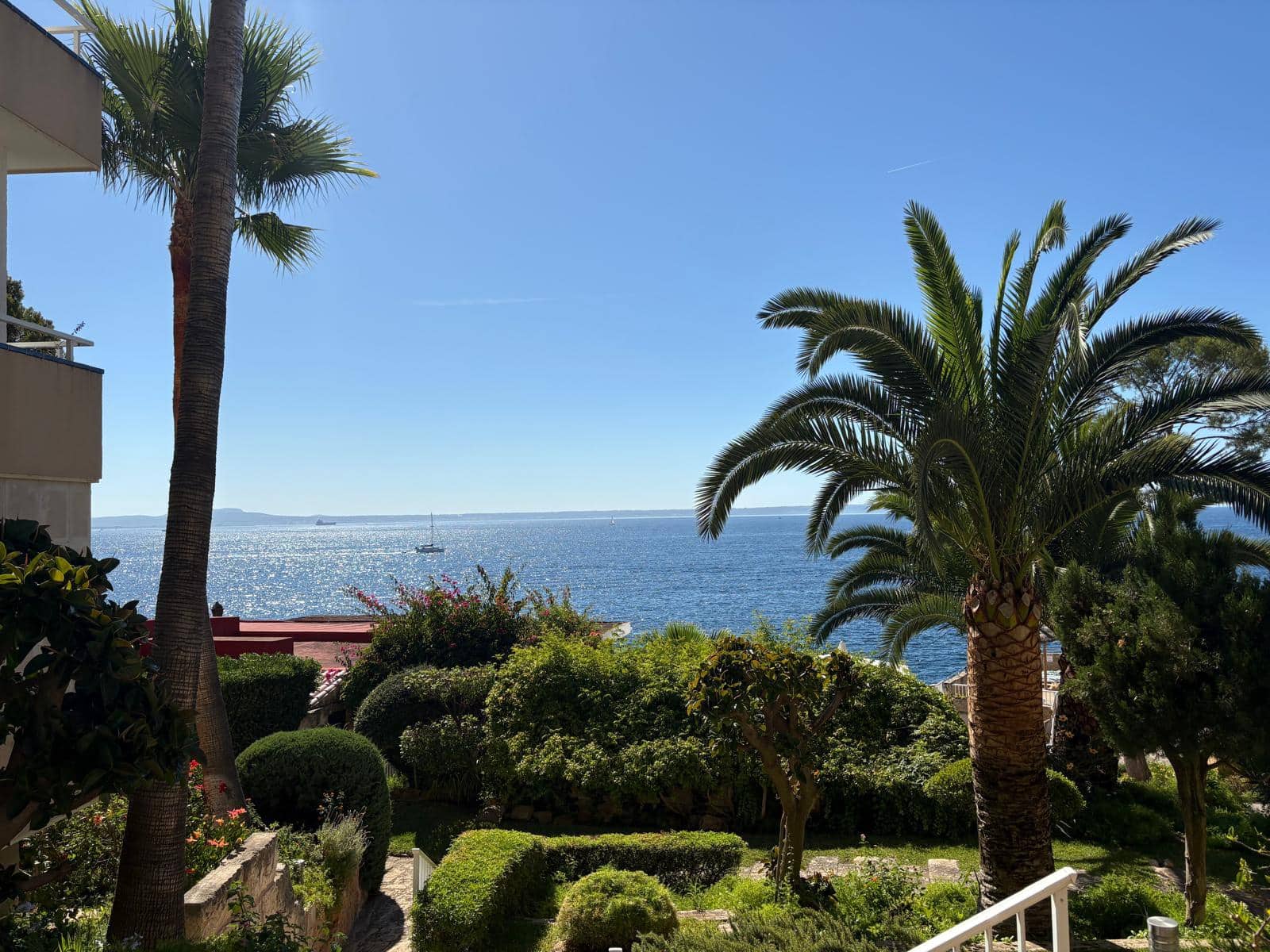 3 bedroom Apartment for sale in Illetas with garage - € 1,290,000 (Ref: 9935276)