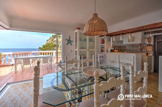 Ático de 2 habitaciones en Puerto de Andratx, Andratx en venta con piscina - 2.200.000 € (Ref: 9937303)