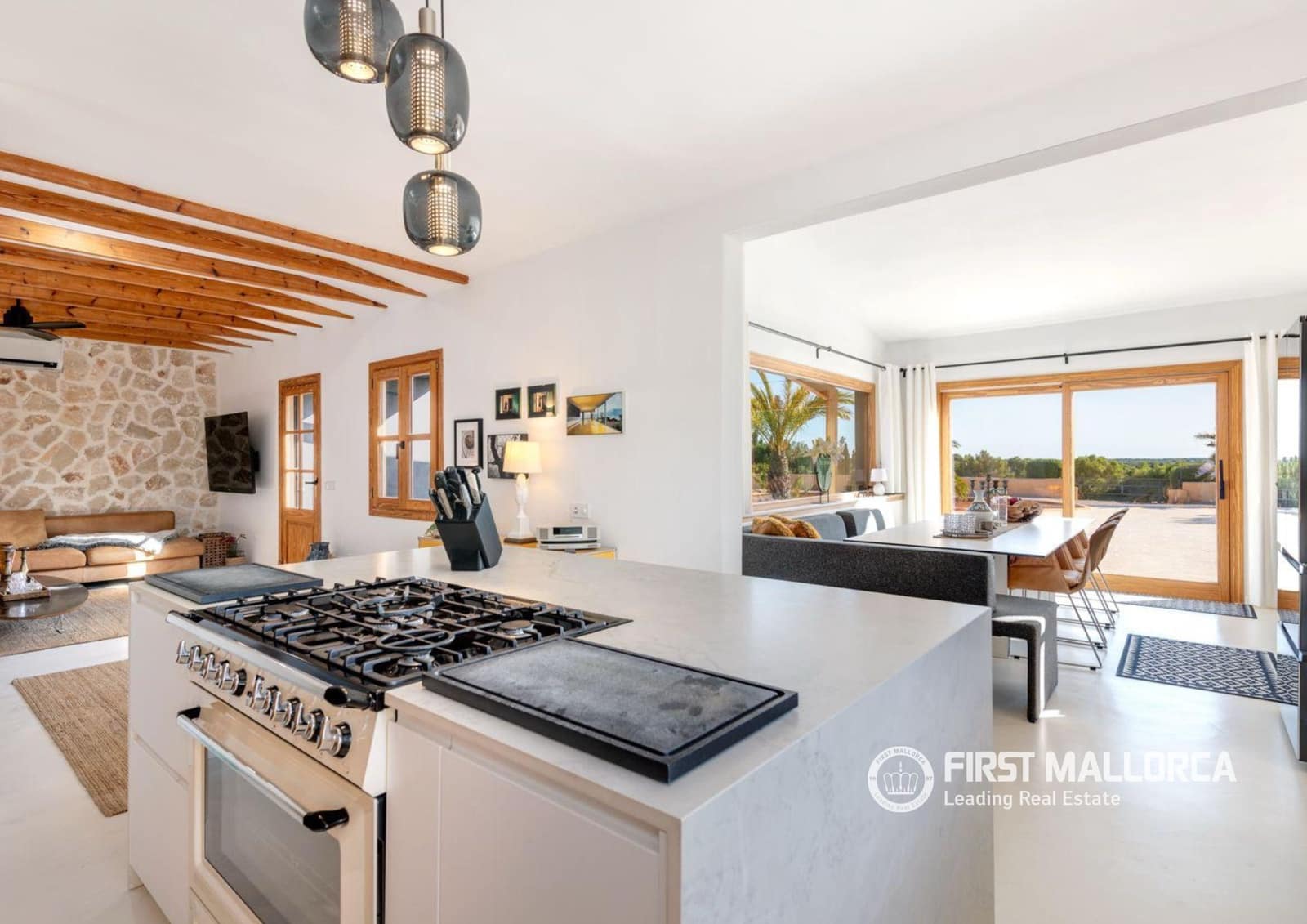 4 soveværelse Finca/Landehus til salg i Llucmajor med swimmingpool garage - € 1.490.000 (Ref: 9941503)