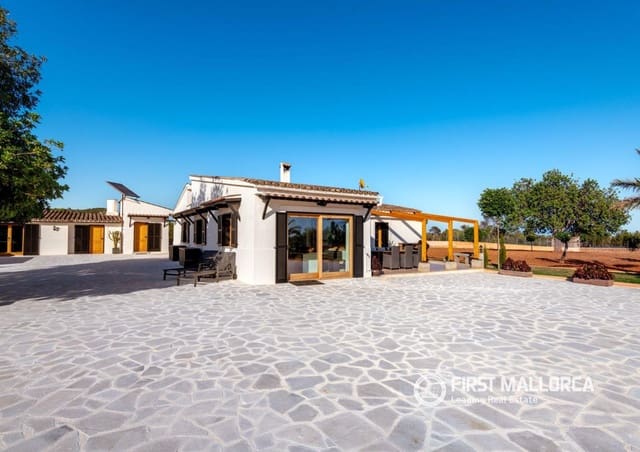 4 soveværelse Finca/Landehus til salg i Llucmajor med swimmingpool garage - € 1.490.000 (Ref: 9941503)