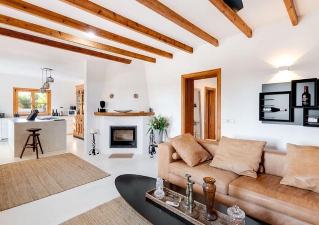 4 soveværelse Finca/Landehus til salg i Llucmajor med swimmingpool garage - € 1.490.000 (Ref: 9941503)