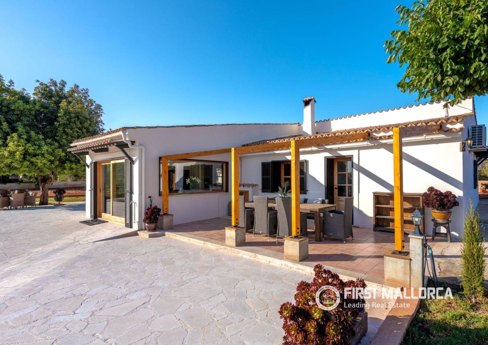 4 soveværelse Finca/Landehus til salg i Llucmajor med swimmingpool garage - € 1.490.000 (Ref: 9941503)