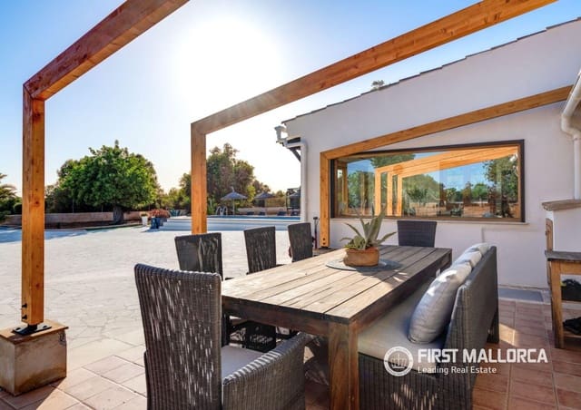 4 soveværelse Finca/Landehus til salg i Llucmajor med swimmingpool garage - € 1.490.000 (Ref: 9941503)