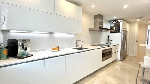 2 makuuhuone Huoneisto myytävänä paikassa Bendinat, Calvià mukana uima-altaan 
autotalli - 1 750 000 € (Ref: 9941504)