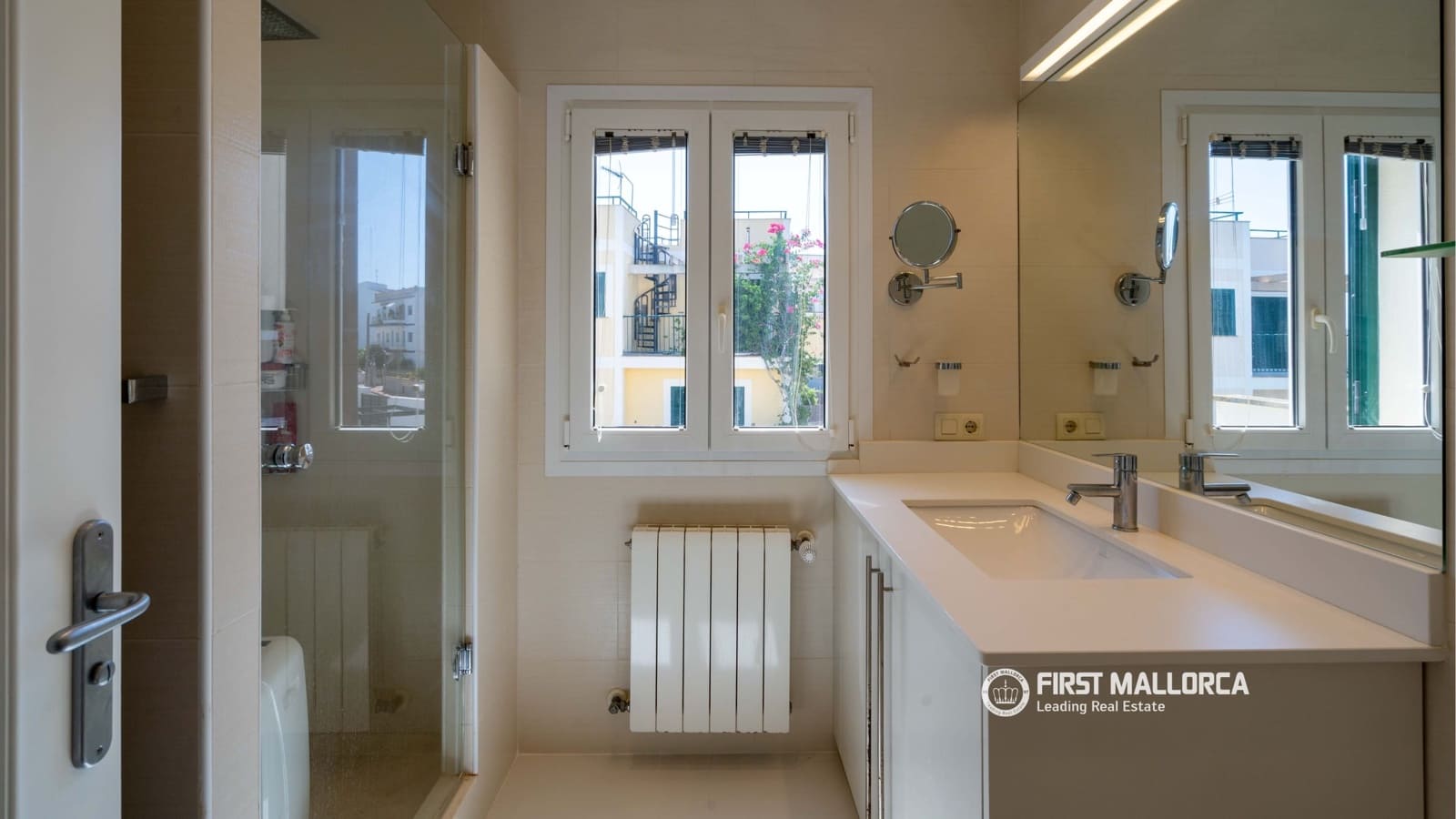 3 sypialnia Penthouse na sprzedaż w Portocolom z basenem garażem - 2 300 000 € (Ref: 9944916)