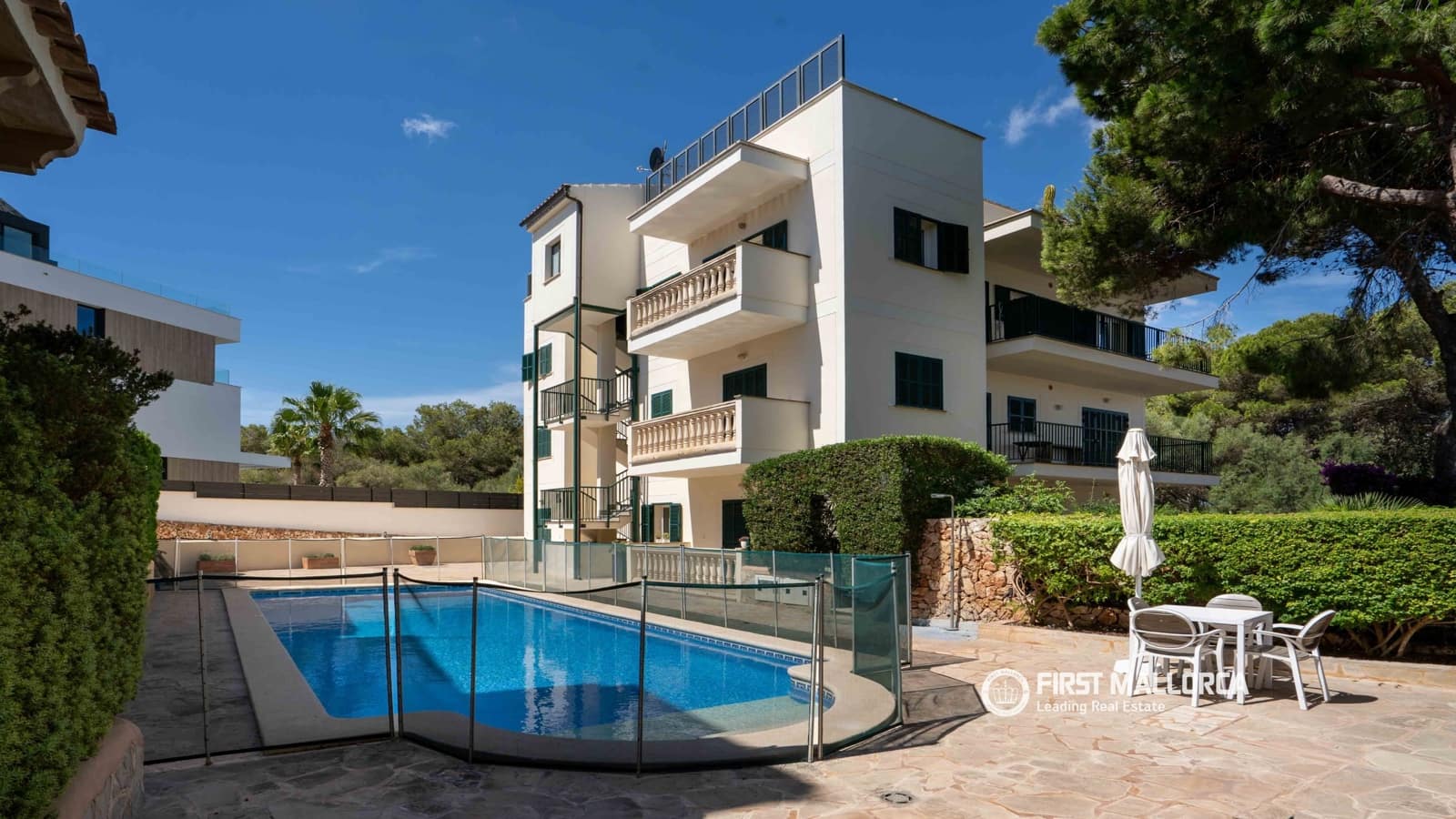 3 sypialnia Penthouse na sprzedaż w Portocolom z basenem garażem - 2 300 000 € (Ref: 9944916)