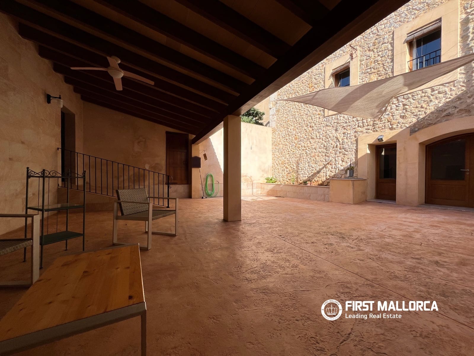 2 bedroom Terraced Villa for rent in Maria de la Salud / Maria de la Salut - € 2,000 (Ref: 9946783)