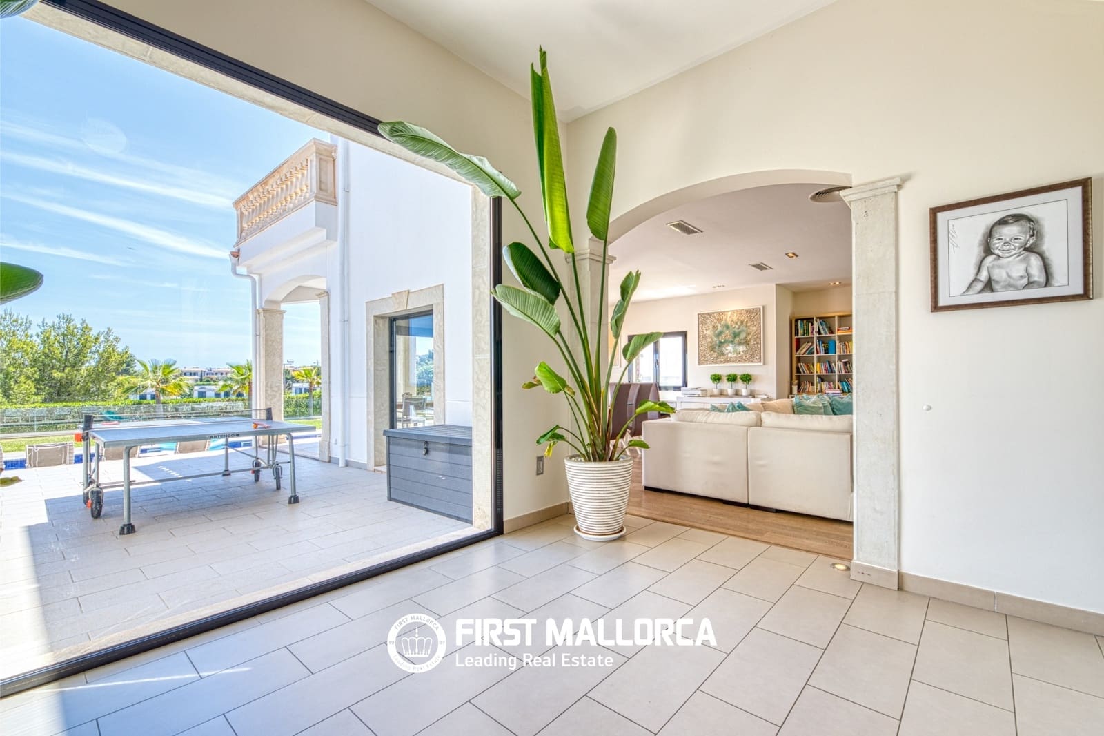 5 bedroom Villa for rent in Cala Vinyes / Cala Vinyas / Cala Vinas - € 10,000 (Ref: 9948886)