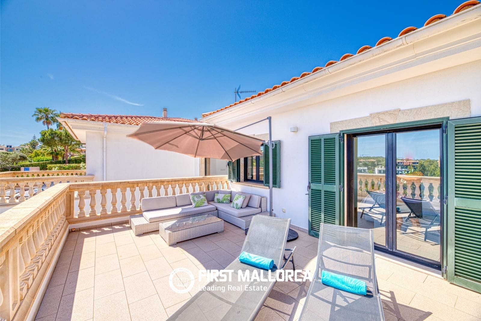 5 bedroom Villa for rent in Cala Vinyes / Cala Vinyas / Cala Vinas - € 10,000 (Ref: 9948886)