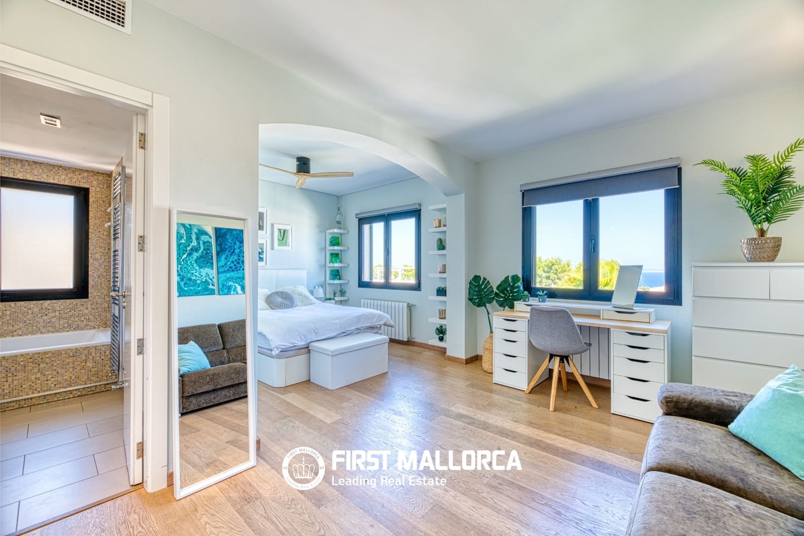 5 bedroom Villa for rent in Cala Vinyes / Cala Vinyas / Cala Vinas - € 10,000 (Ref: 9948886)