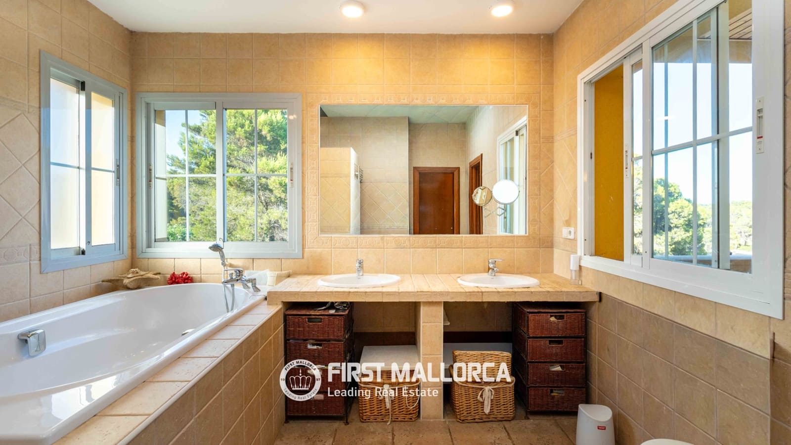 6 quarto Moradia para venda em Santa Ponsa com piscina garagem - 3 600 000 € (Ref: 9948888)