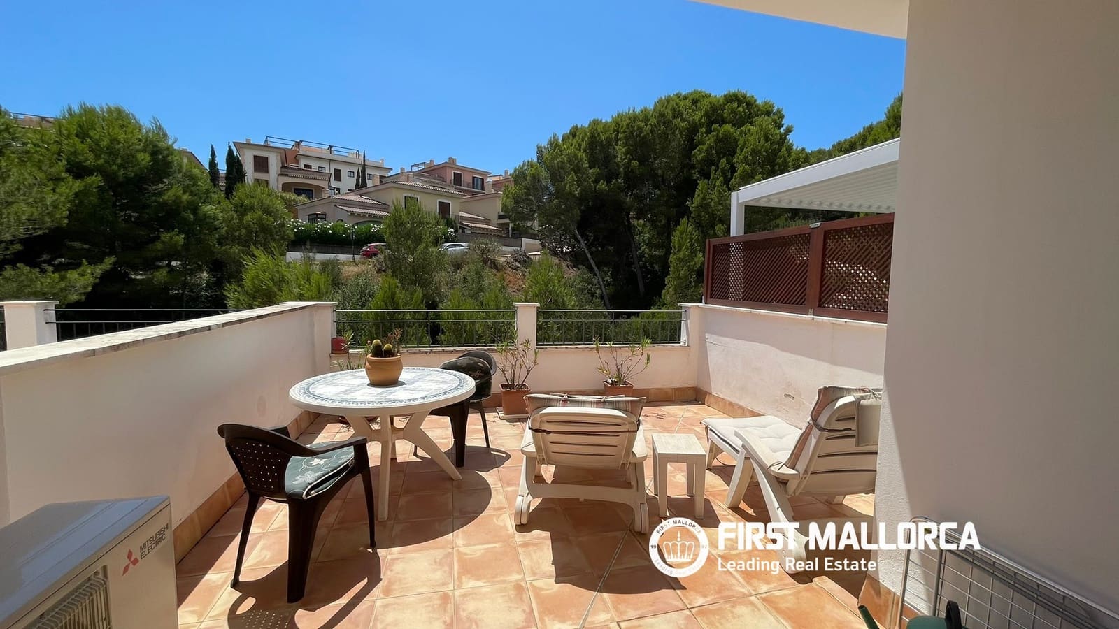 2 sypialnia Dom do wynajęcia w Es Camp De Mar / El Camp De Mar z garażem - 3 000 € (Ref: 9950677)