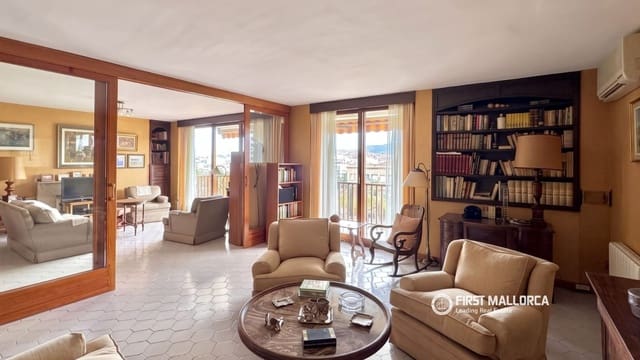 4 sovrum Lägenhet att hyra i Jaume III, Palma de Mallorca med garage - 3 000 € (Ref: 9953407)