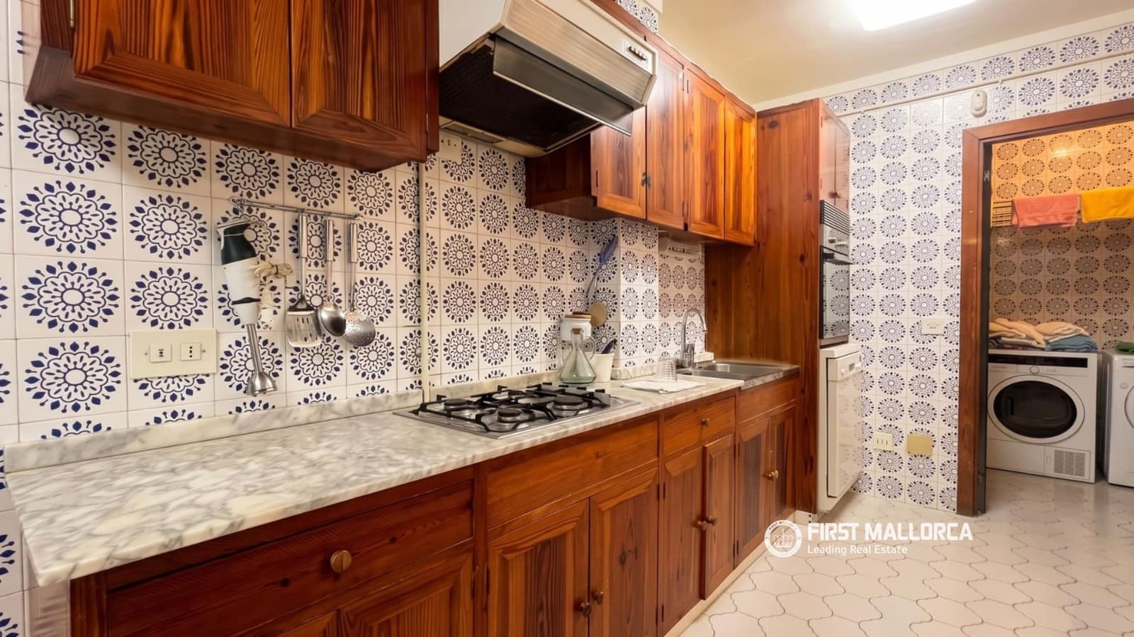 4 sovrum Lägenhet att hyra i Palma de Mallorca med garage - 3 000 € (Ref: 9953407)