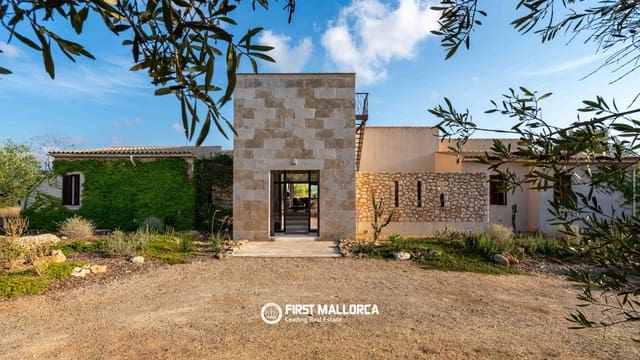 5 chambre Finca/Maison de Campagne à vendre à Ses Salines avec piscine garage - 2 900 000 € (Ref: 9953410)