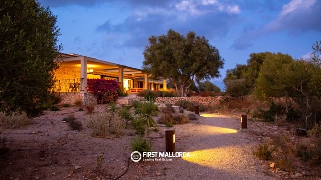 5 chambre Finca/Maison de Campagne à vendre à Ses Salines avec piscine garage - 2 900 000 € (Ref: 9953410)