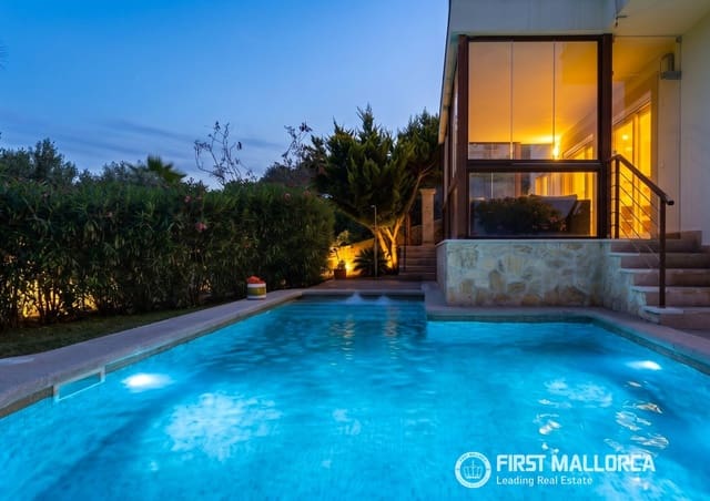 4 sypialnia Willa na sprzedaż w Portocristo / Port de Manacor, Manacor z basenem garażem - 2 750 000 € (Ref: 9956578)