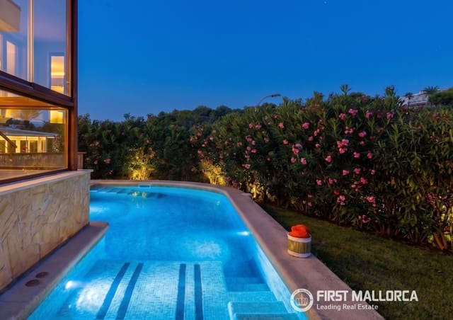 4 sypialnia Willa na sprzedaż w Portocristo / Port de Manacor, Manacor z basenem garażem - 2 750 000 € (Ref: 9956578)