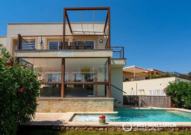 4 sypialnia Willa na sprzedaż w Portocristo / Port de Manacor, Manacor z basenem garażem - 2 750 000 € (Ref: 9956578)