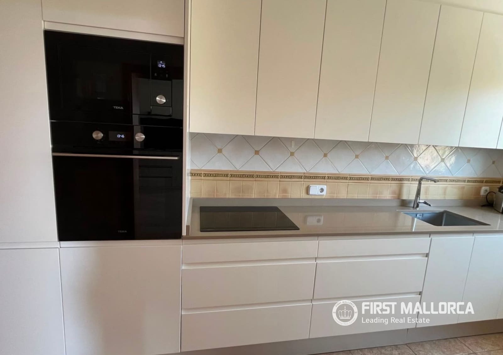 3 makuuhuone Huoneisto vuokrattavana paikassa Portocristo / Port de Manacor mukana 
autotalli - 2 500 € (Ref: 9956579)