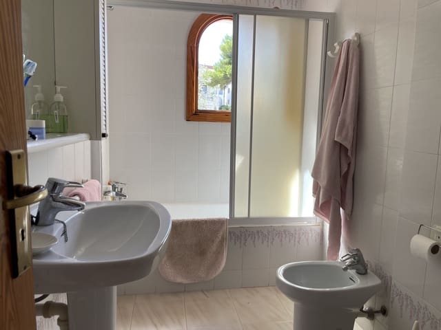 4 makuuhuone Huoneisto vuokrattavana paikassa Santa Ponsa, Calvià mukana 
autotalli - 2 800 € (Ref: 9956580)