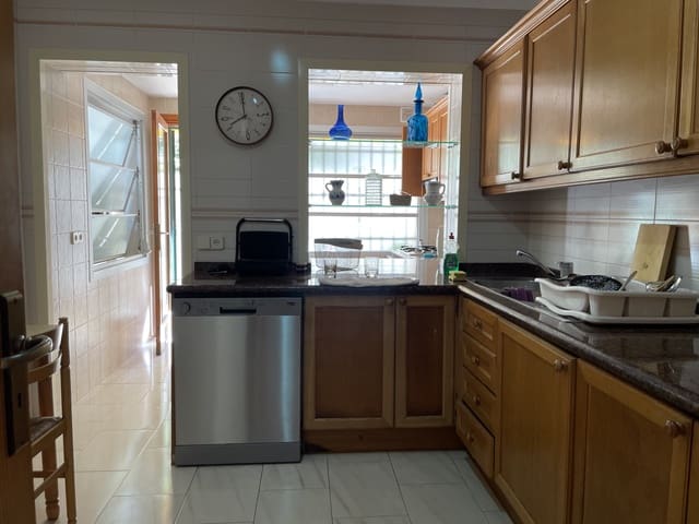 4 makuuhuone Huoneisto vuokrattavana paikassa Santa Ponsa, Calvià mukana 
autotalli - 2 800 € (Ref: 9956580)