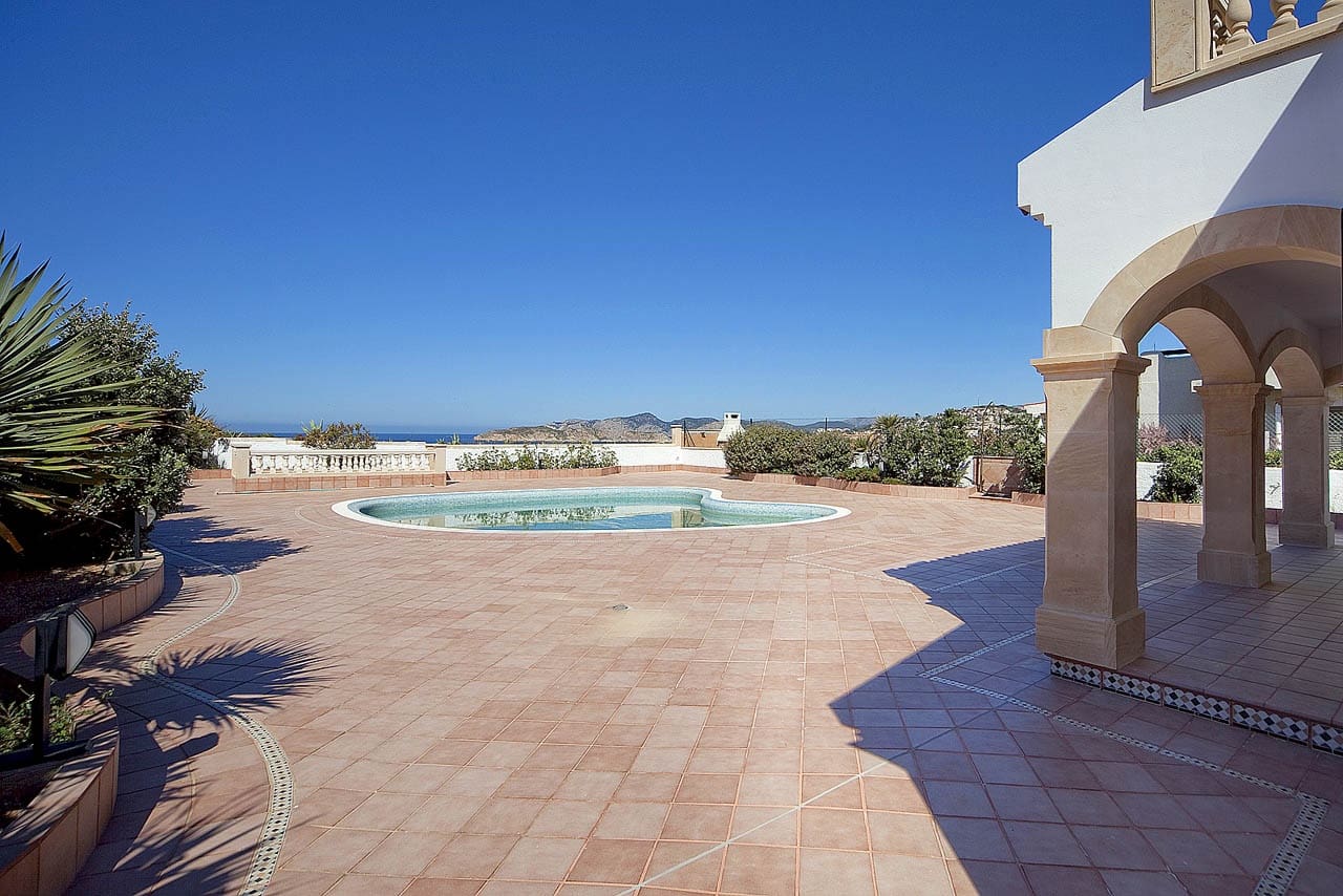 4 bedroom Villa for sale in El Toro / Port Adriano with pool garage - € 2,900,000 (Ref: 9961759)