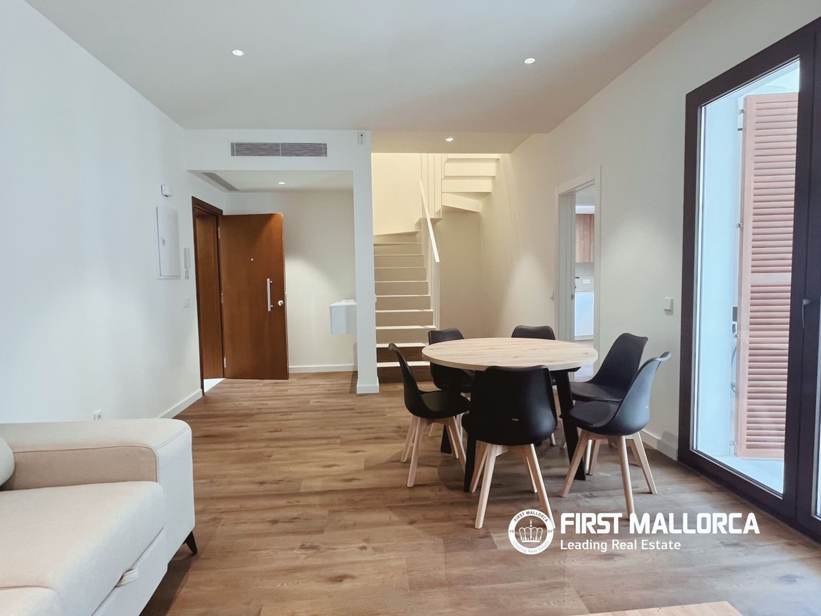 2 slaapkamer Penthouse te huur in Palma de Mallorca - € 2.400 (Ref: 9961762)