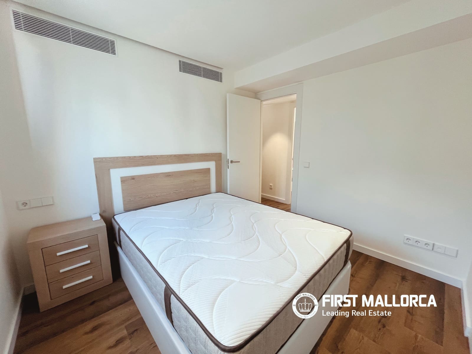 2 slaapkamer Penthouse te huur in Palma de Mallorca - € 2.400 (Ref: 9961762)