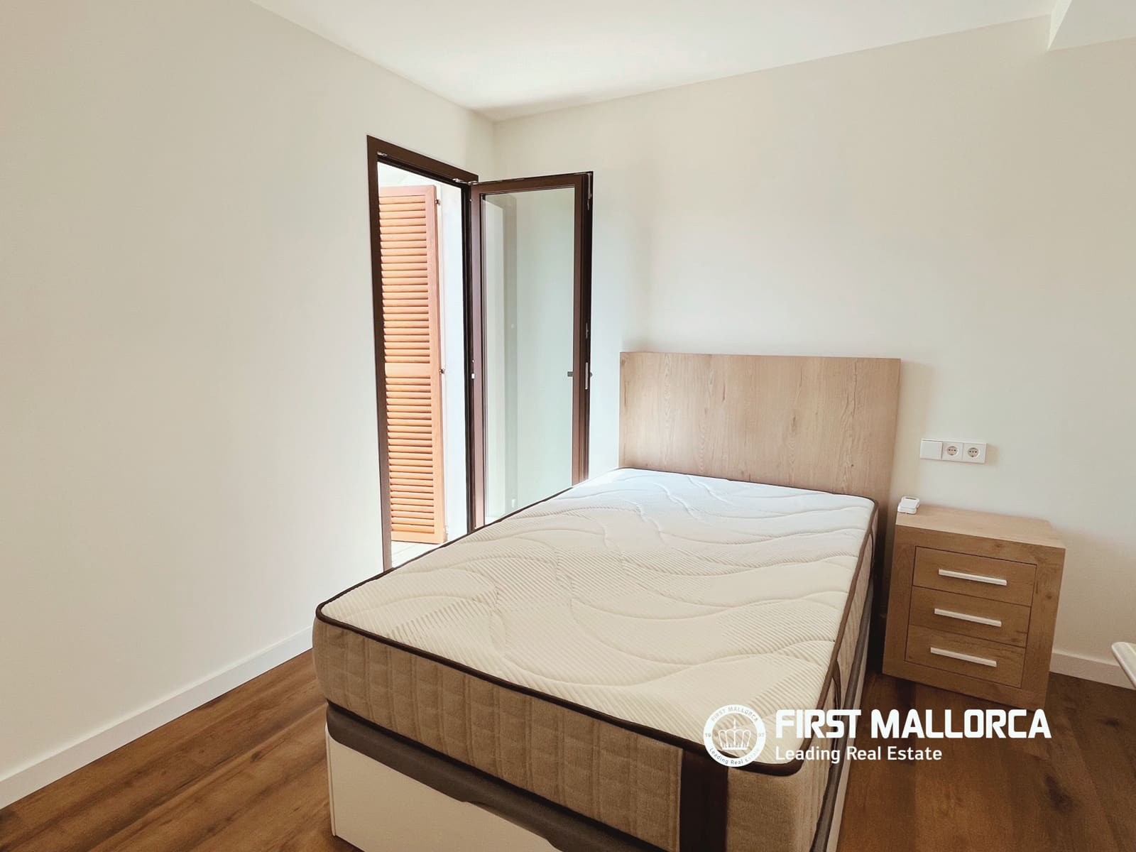 2 slaapkamer Penthouse te huur in Palma de Mallorca - € 2.400 (Ref: 9961762)