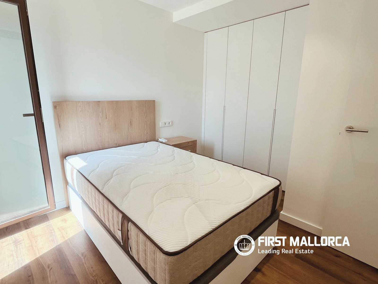 2 slaapkamer Penthouse te huur in Palma de Mallorca - € 2.400 (Ref: 9961762)