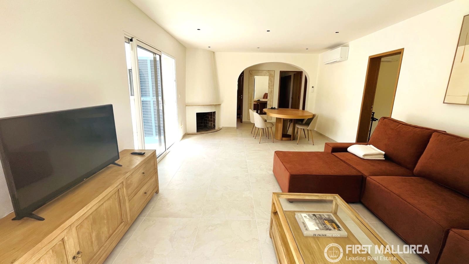 3 bedroom Villa for rent in Cala Murada with garage - € 2,000 (Ref: 9961764)