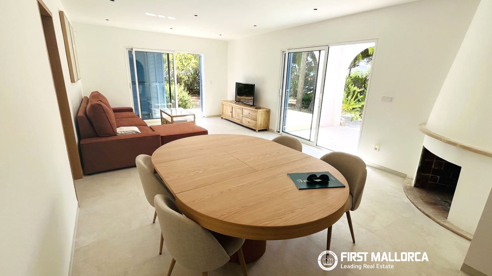 3 bedroom Villa for rent in Cala Murada with garage - € 2,000 (Ref: 9961764)