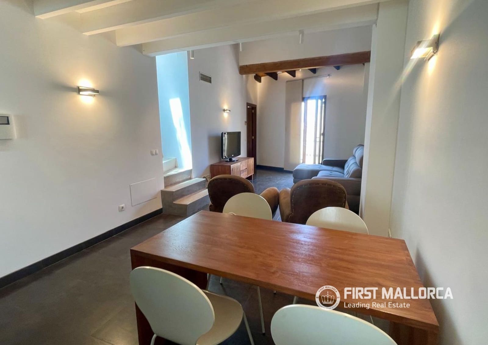 2 bedroom Penthouse for rent in Palma de Mallorca - € 2,300 (Ref: 9969061)