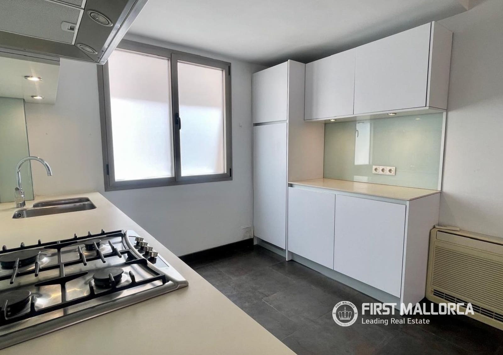 2 bedroom Penthouse for rent in Palma de Mallorca - € 2,300 (Ref: 9969061)