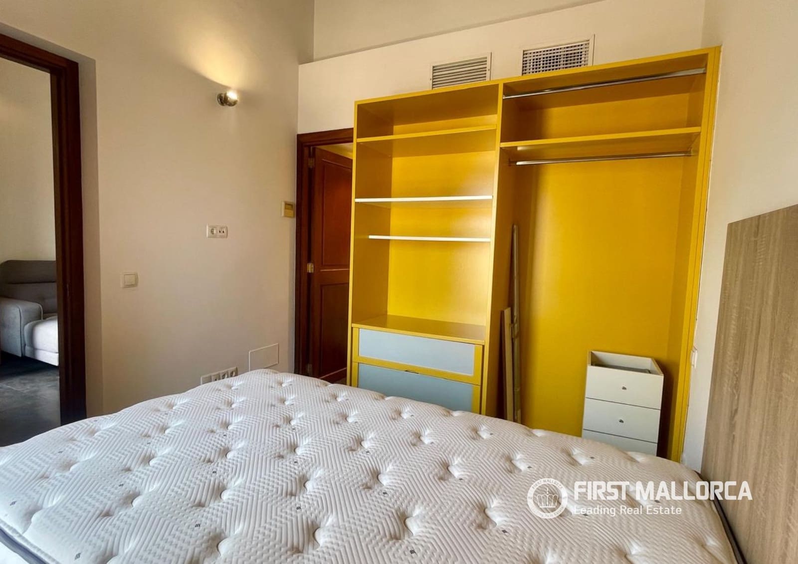 2 bedroom Penthouse for rent in Palma de Mallorca - € 2,300 (Ref: 9969061)