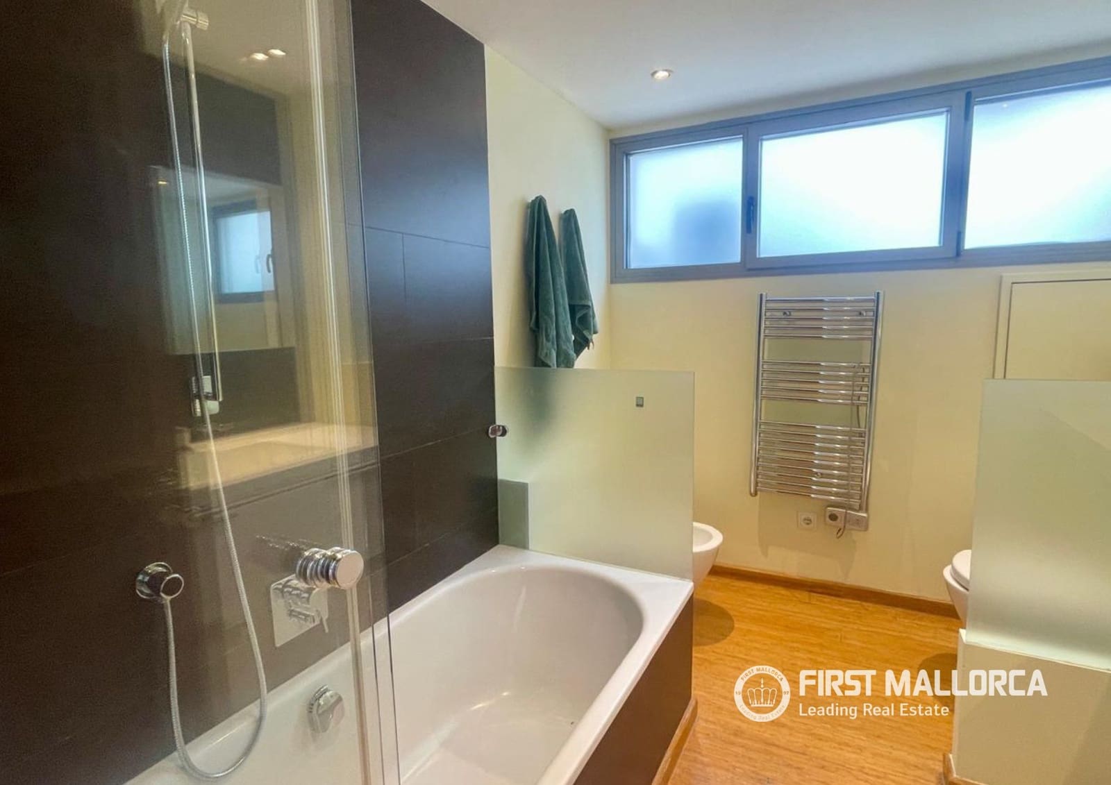 2 bedroom Penthouse for rent in Palma de Mallorca - € 2,300 (Ref: 9969061)