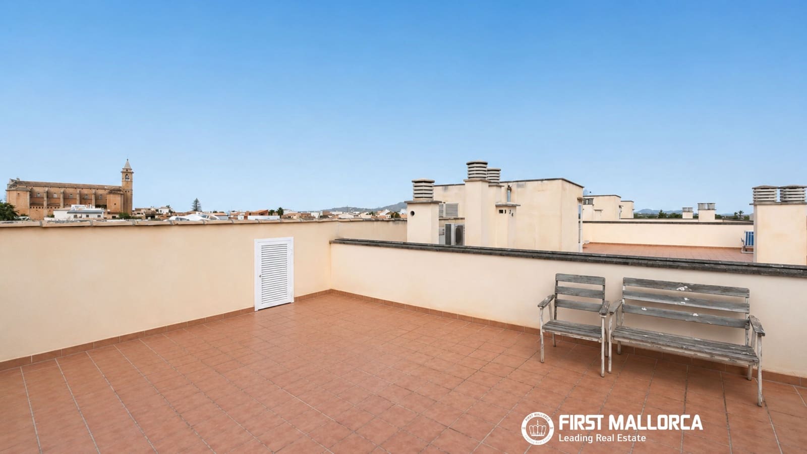 2 bedroom Apartment for sale in Santanyi with garage - € 419,000 (Ref: 9972284)