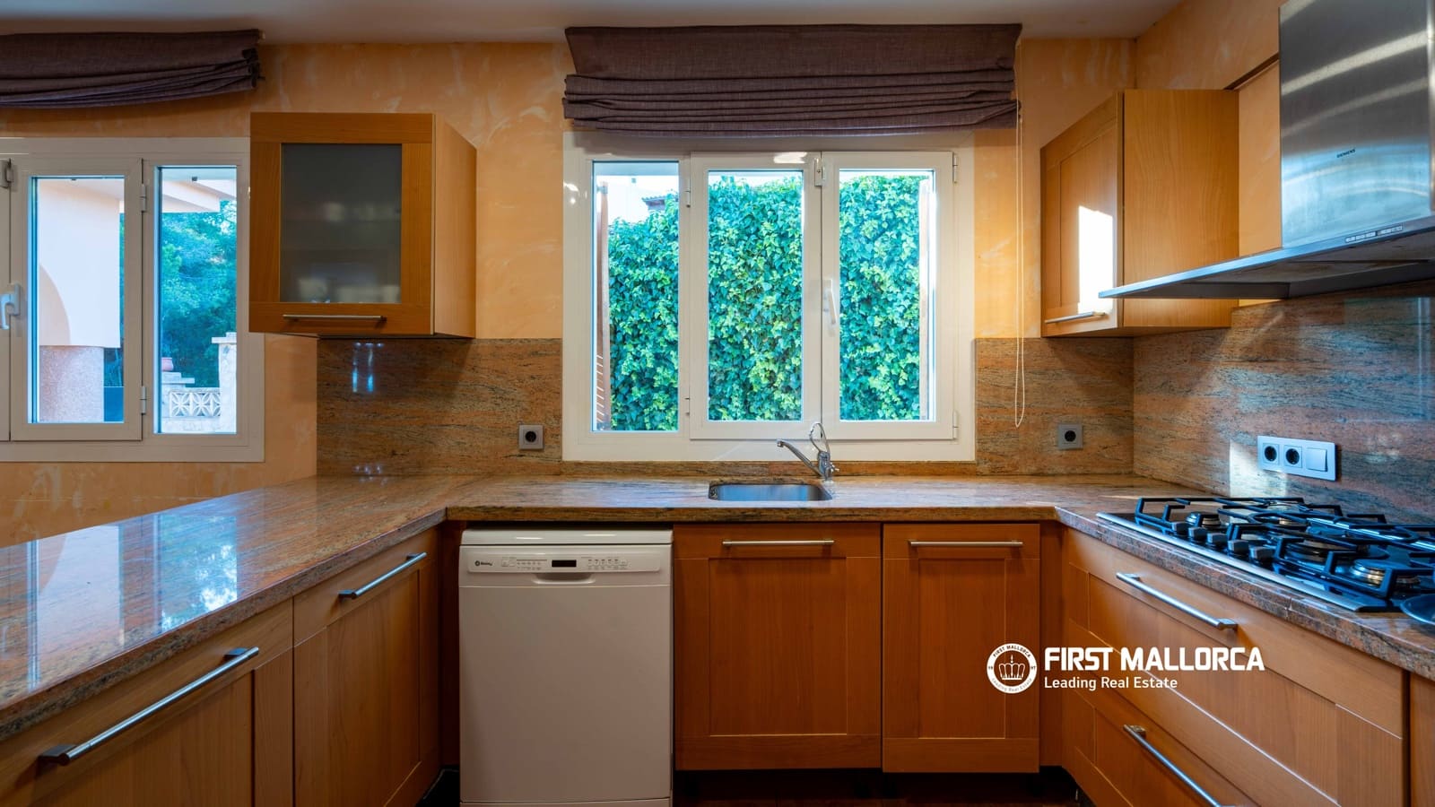 5 sypialnia Willa do wynajęcia w Costa d'en Blanes z basenem garażem - 9 500 € (Ref: 9974364)