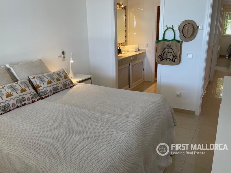 2 soverom Leilighet til salgs i Portals Nous med svømmebasseng - € 1 495 000 (Ref: 9974365)